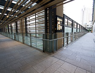 main_07